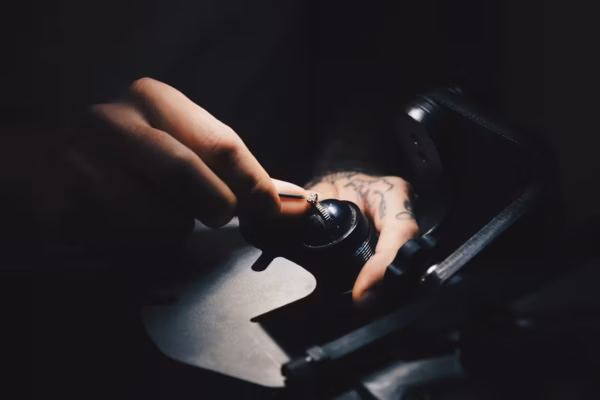 Hand-Set Diamonds vs Mass Production