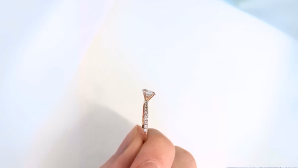 Why Avoid a Thin Engagement Ring